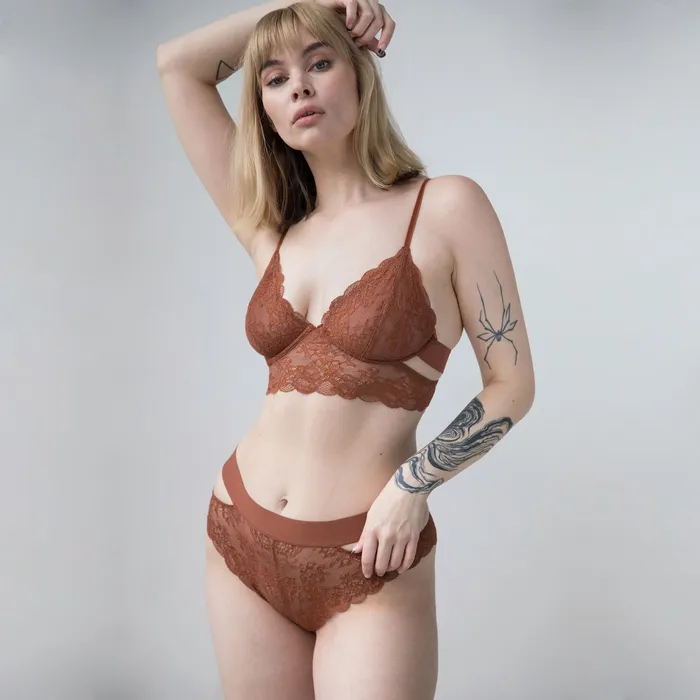 Female Sex Toys Monique Morin Monique Morin Wild Lace Long Line Bra in Salted Caramel XL